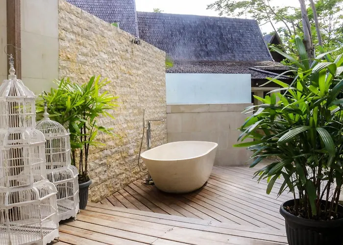 Chanteak Bali - Teak House 1 ベッド・アンド・ブレックファスト ジンバラン